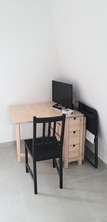 شقة Equipee 1 Piece Proche Paris أورْجونْتُيْ المظهر الخارجي الصورة
